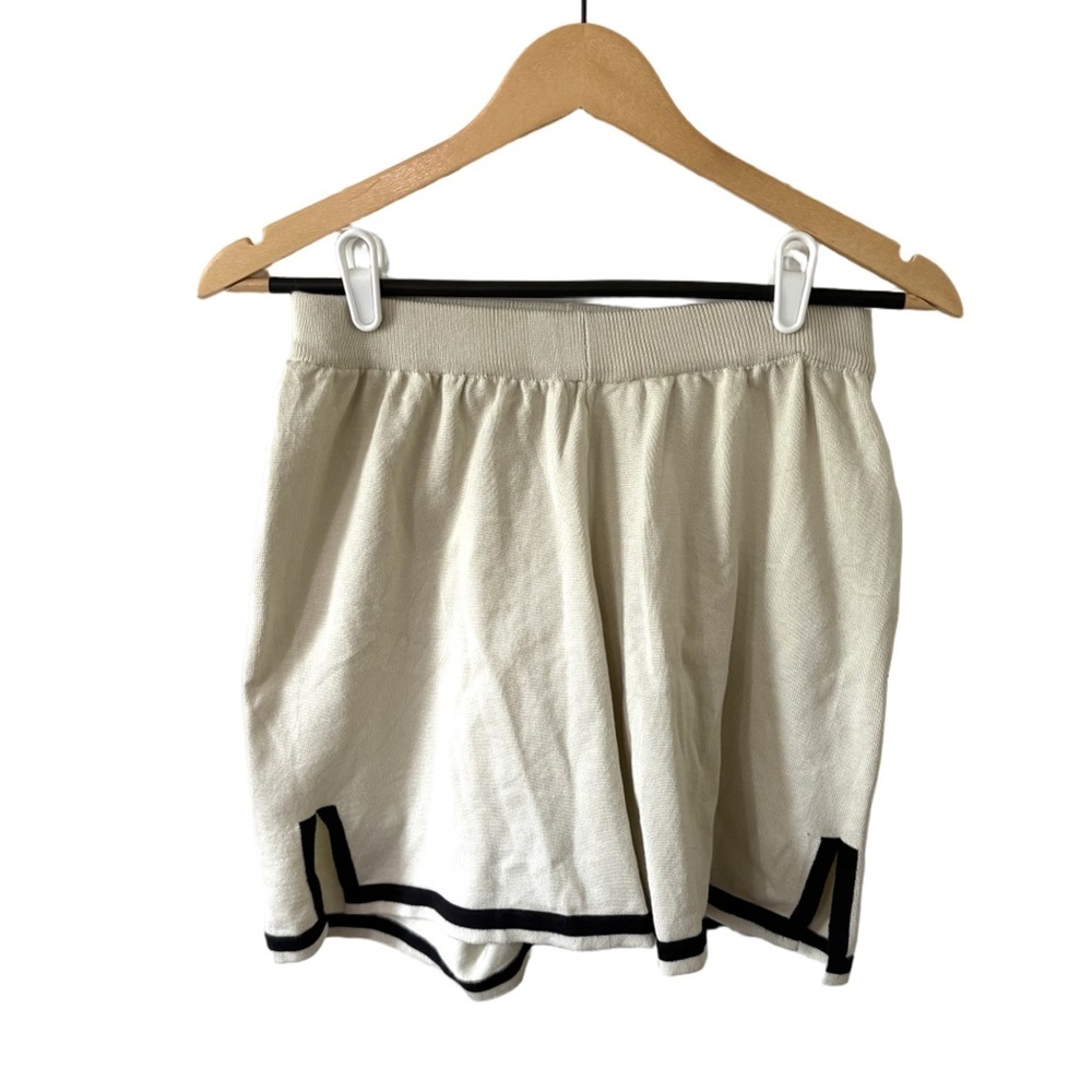 Chic V-Neck Cream Tee with Black Accents and matching shorts - Picture 2 of 8